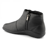 ［新品、未使用］Naot 　WANAKA　soft black サイズ37 Amazon.com | NAOT Footwear Women's Shoe Wanaka Soft Black