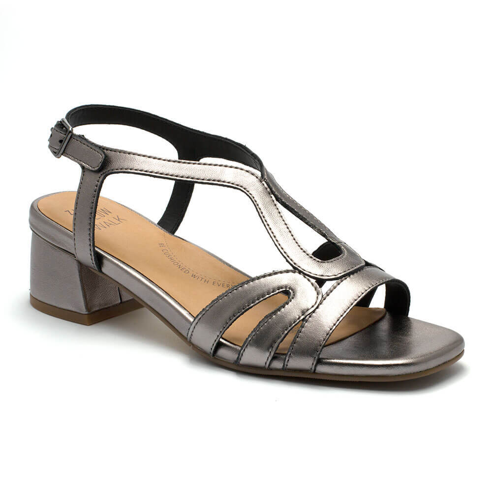 Taos sales bizzy sandal